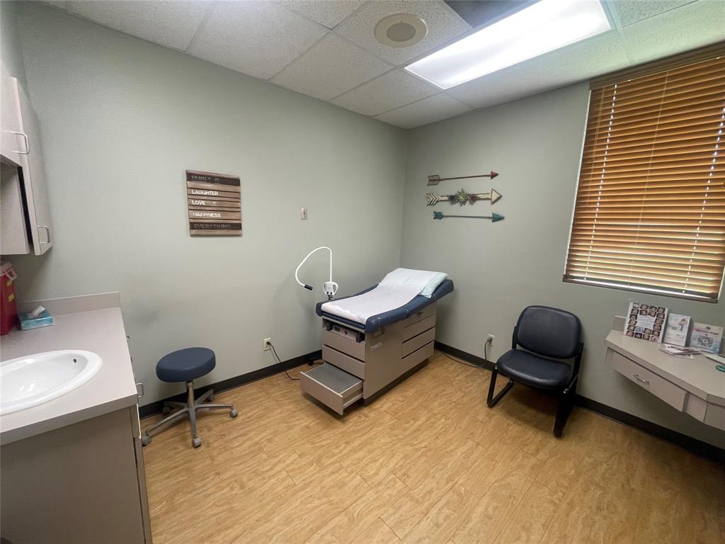 Gleckler Plaza - Commercial Lease