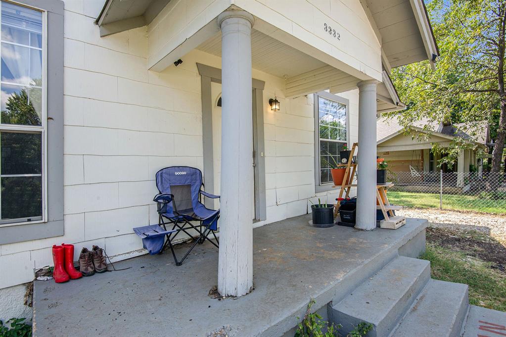 3332 Avenue I