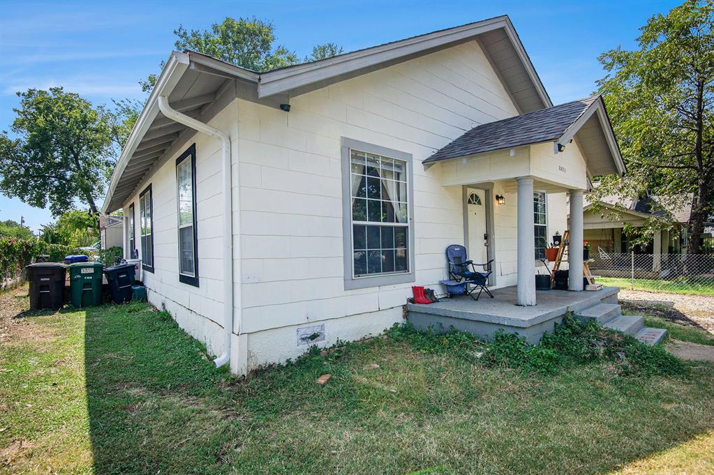 3332 Avenue I