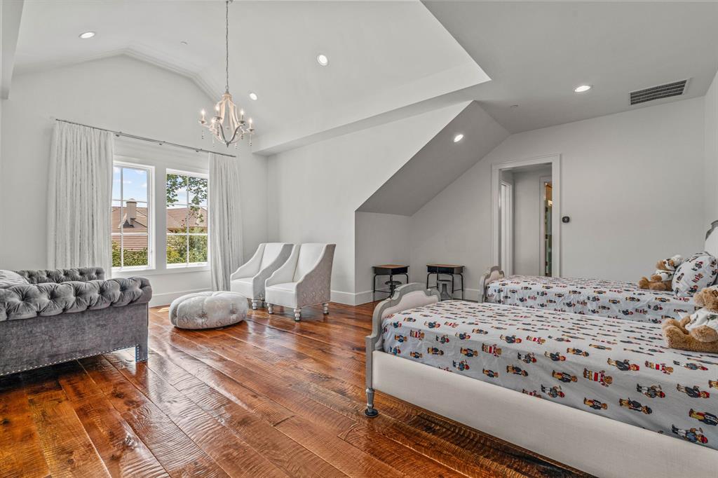 Terra Bella - Residential