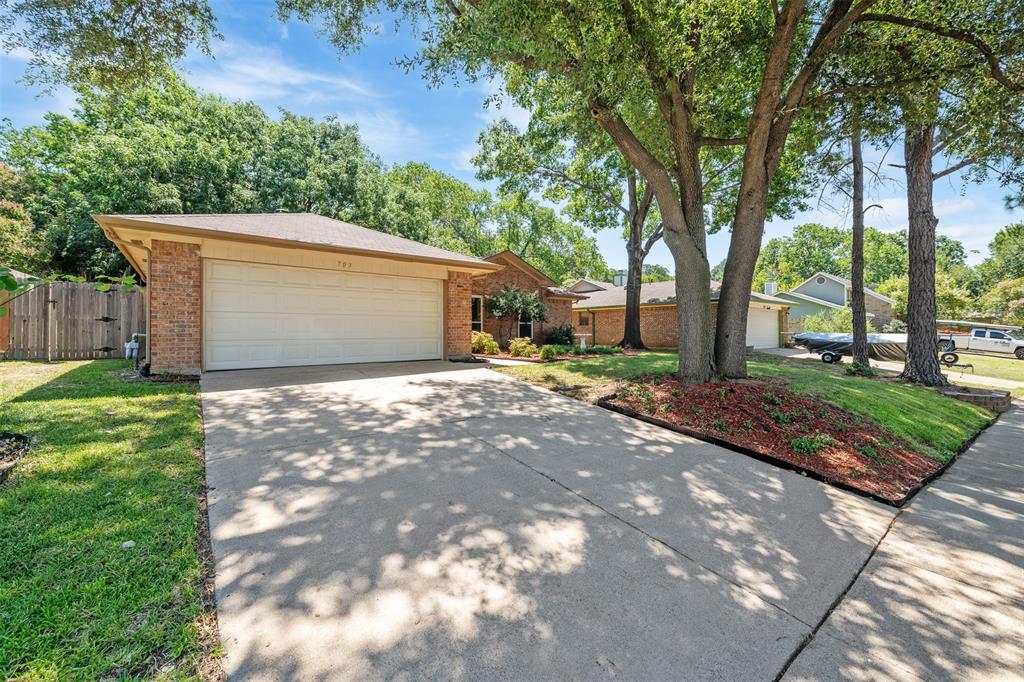 703 Creekside Drive