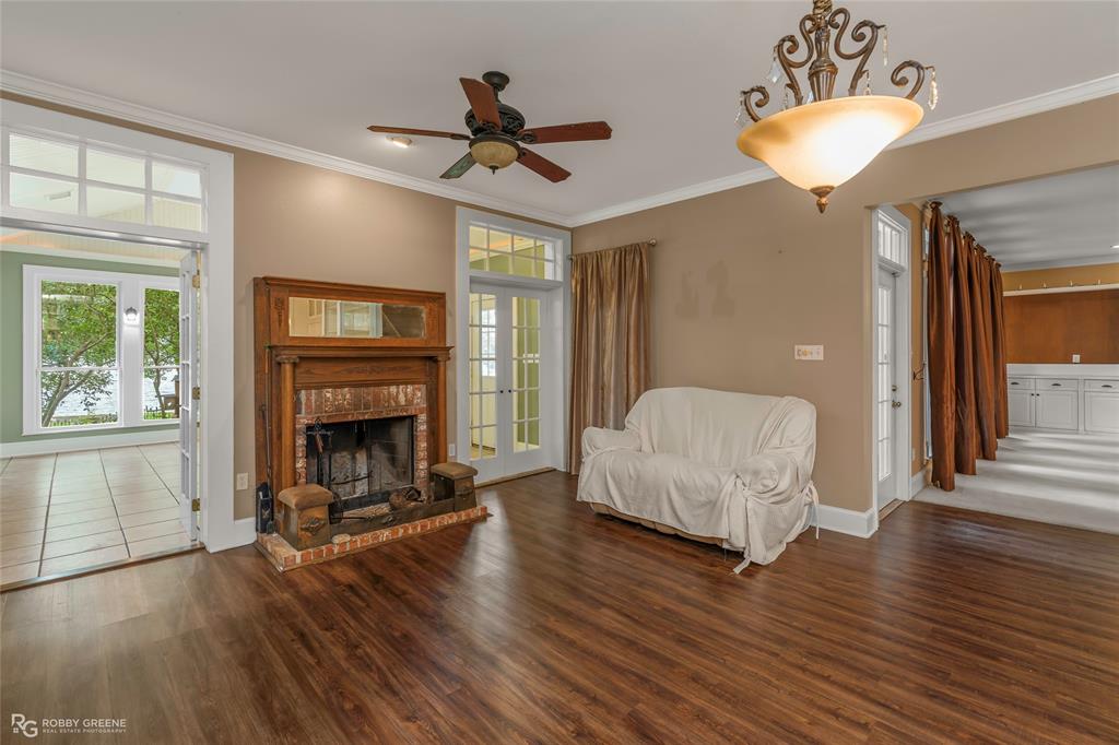 Squirrel Point - Residential