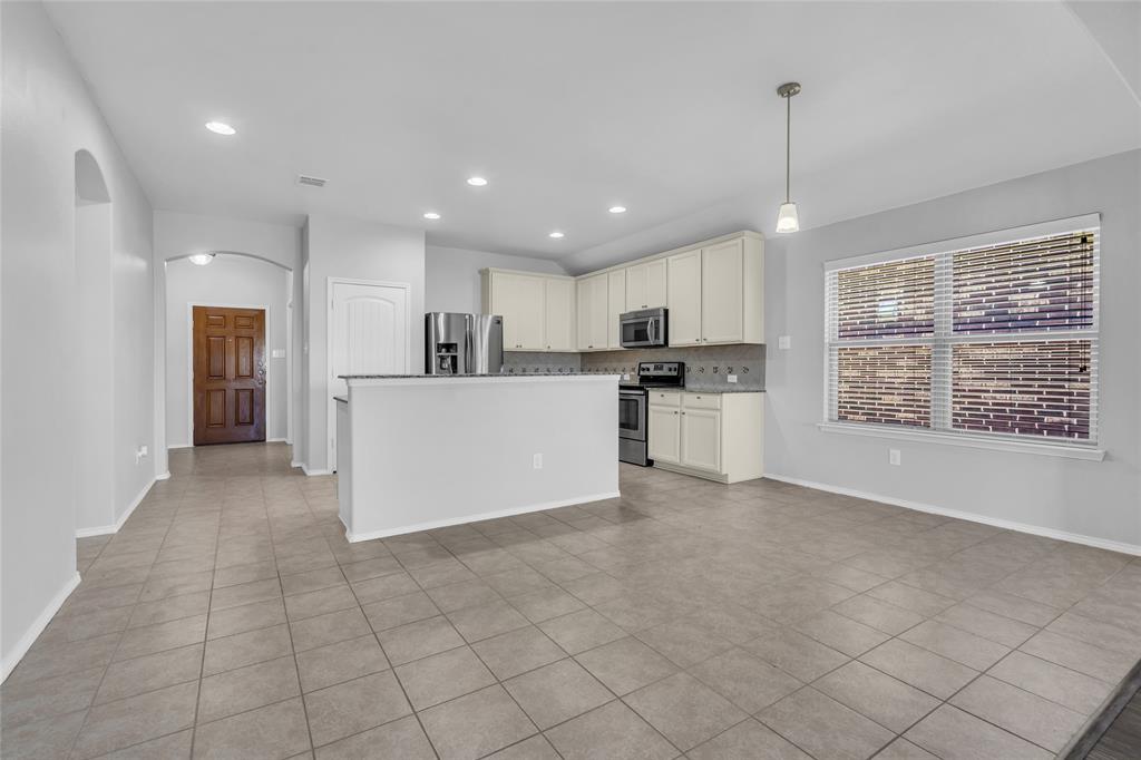 Rolling Mdws East - Residential Lease