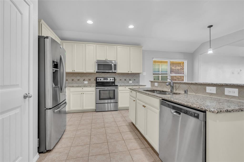 Rolling Mdws East - Residential Lease