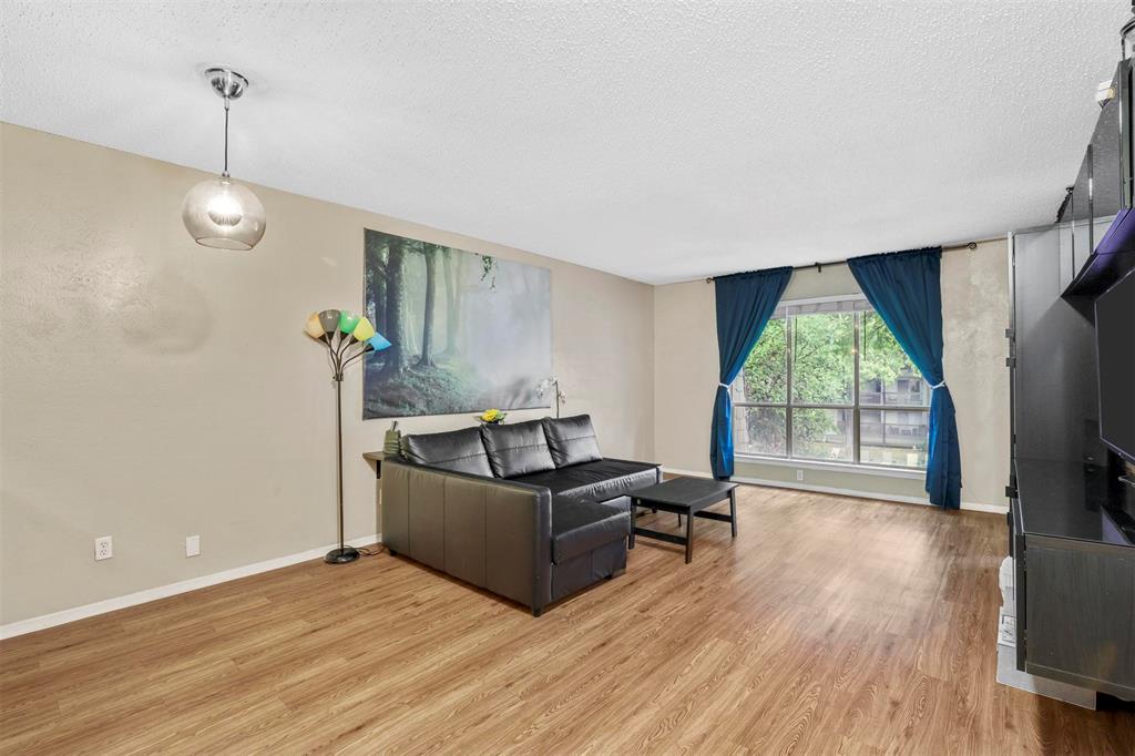 4859 Cedar Springs Road 355