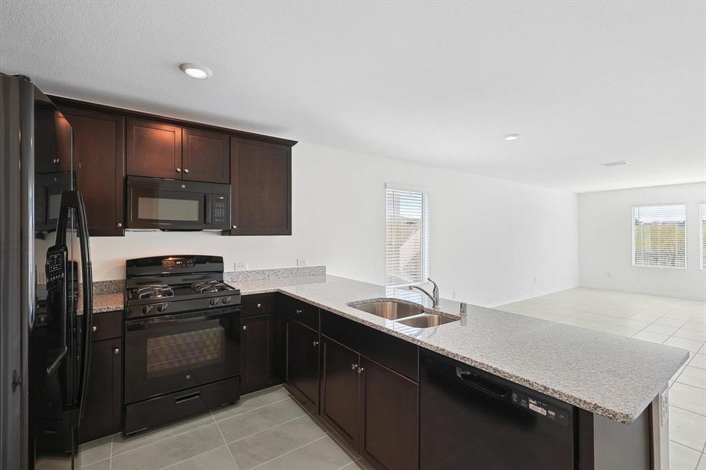 Northpointe 3 - Residential Lease