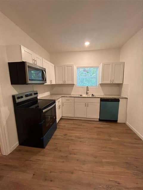Photo of 705 E Jones Street, Sherman, TX 75090 (MLS # 21368297)