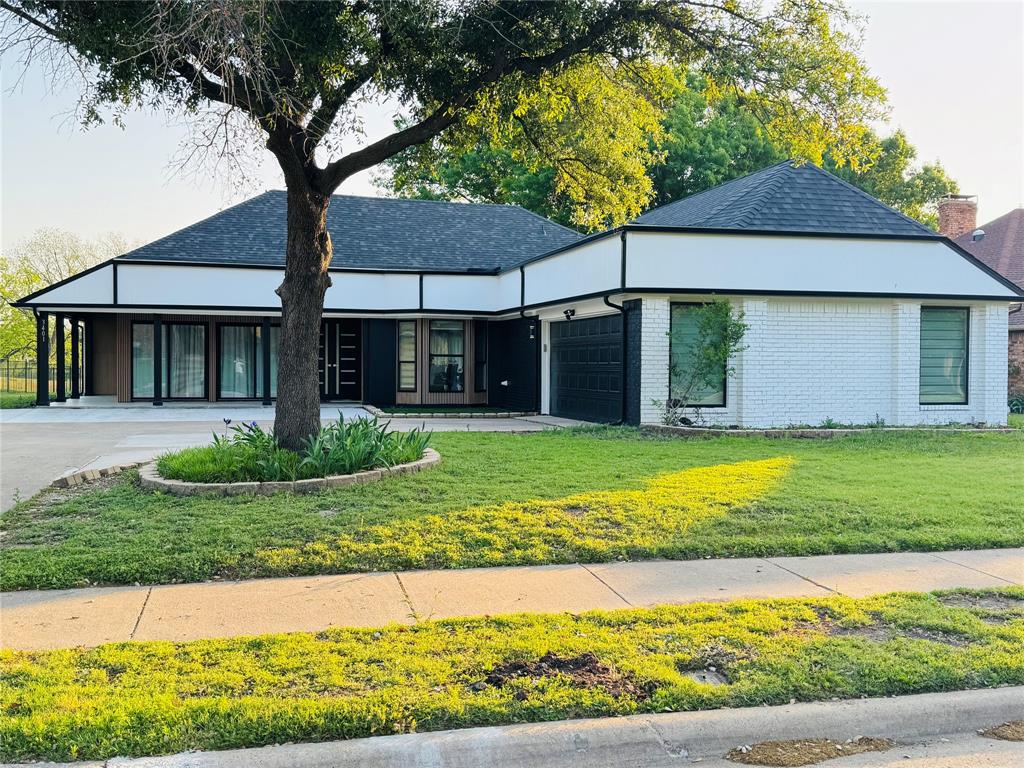 3401 Greenview Drive