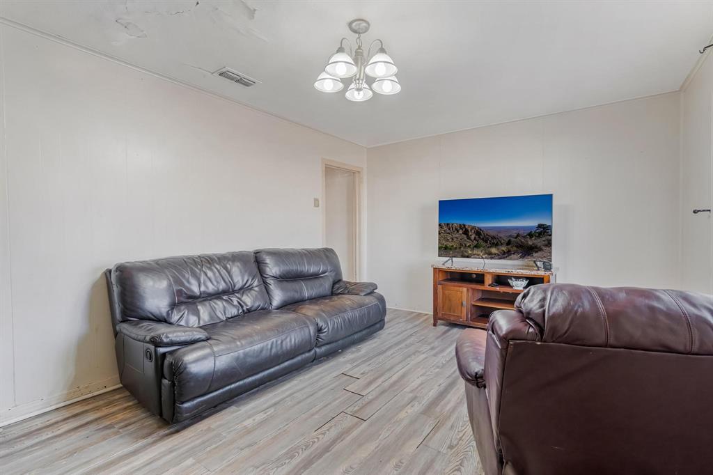 3149 S 13th