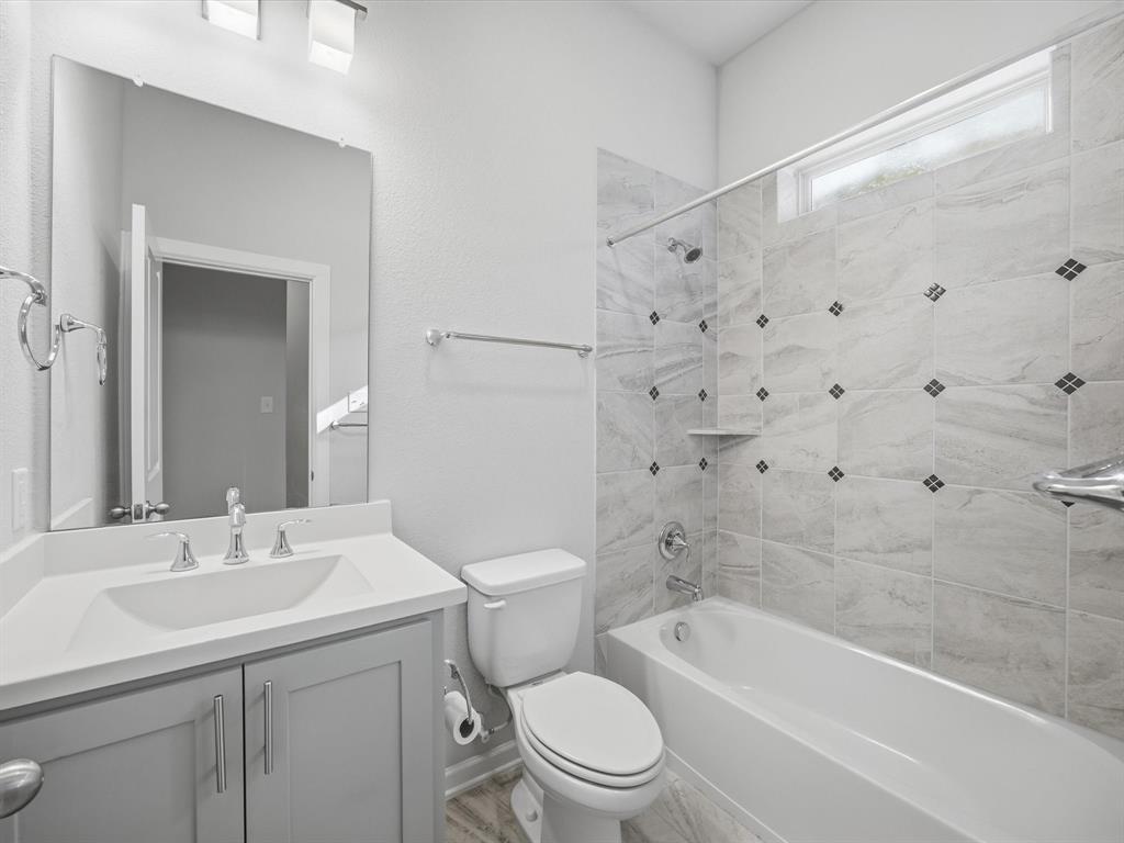 Savoy Lndg - Residential