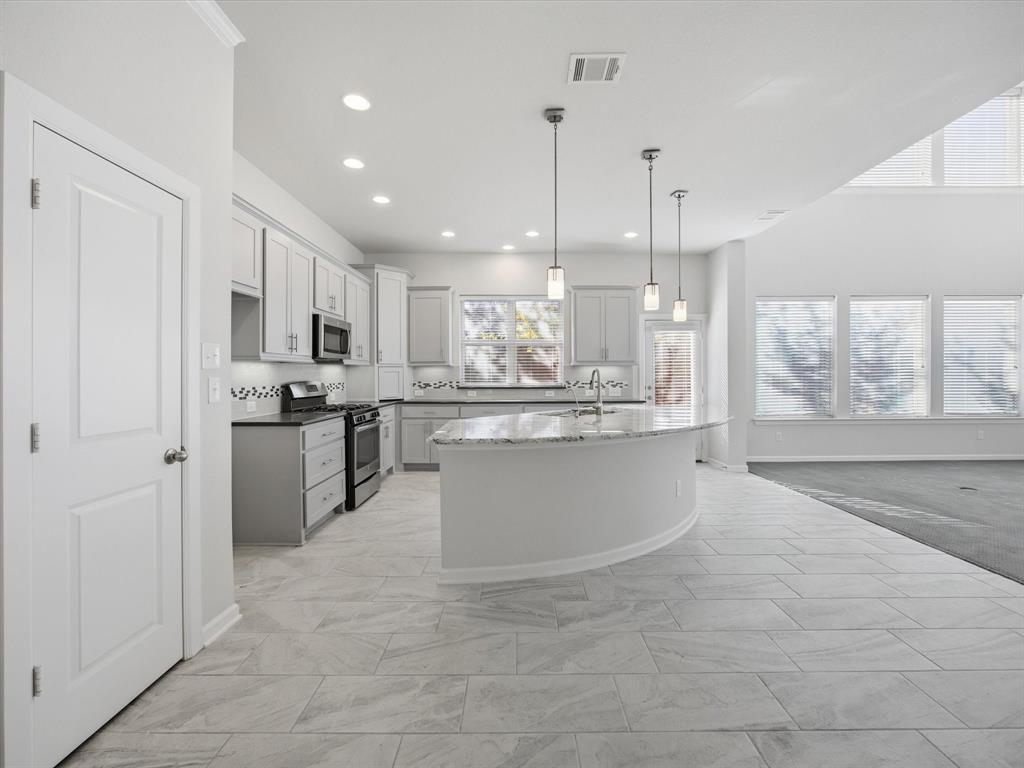 Savoy Lndg - Residential