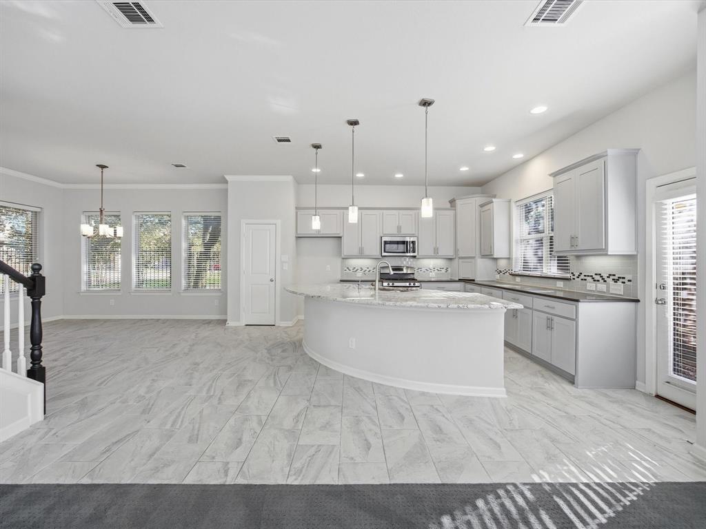 Savoy Lndg - Residential