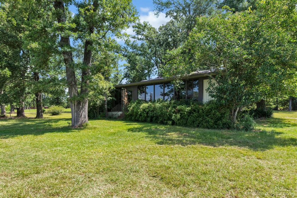 3258 Lakewood Drive