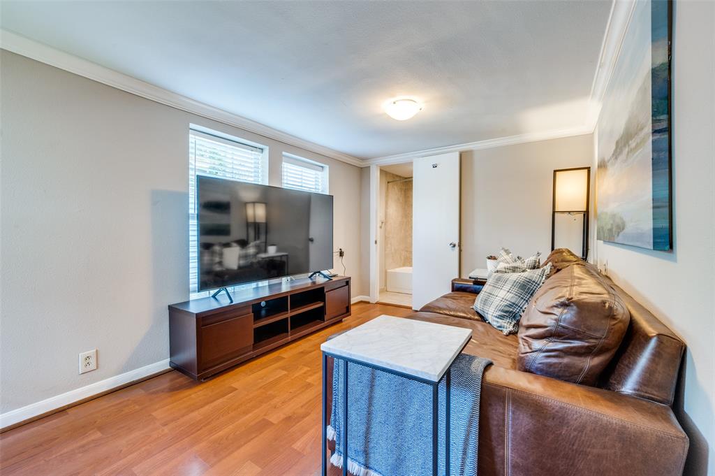 Linwood Place - Residential