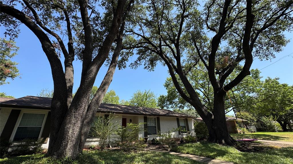 3543 Warick Drive