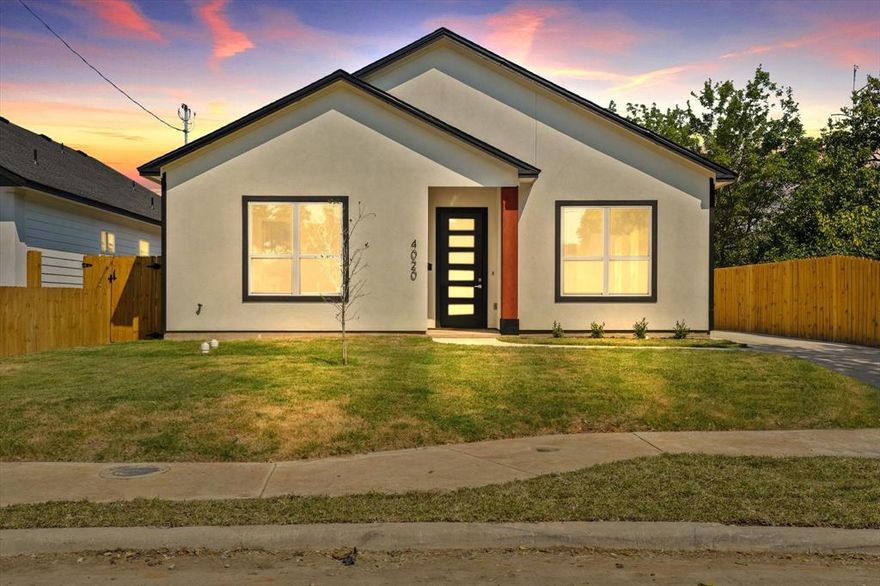 Seller Offering up to $10,000 in concessions! NEW CONSTRUCTION!!!! Discover the perfect balance of style and comfort in this 4-bedroom, 3-bath home in the heart of West Dallas. Flooded with natural light, the open-concept layout creates an inviting space where the kitchen, dining, and living areas all come together — ideal for hosting friends or enjoying family nights in. The private primary suite offers a peaceful retreat, while the additional bedrooms give you the flexibility for guests, kids, or a home office. Outside, a wrap-around garage and spacious backyard add convenience and room to spread out. Just minutes from Trinity Groves, Downtown Dallas, and the best dining, shopping, and entertainment West Dallas has to offer, this home is ready to fit your lifestyle.