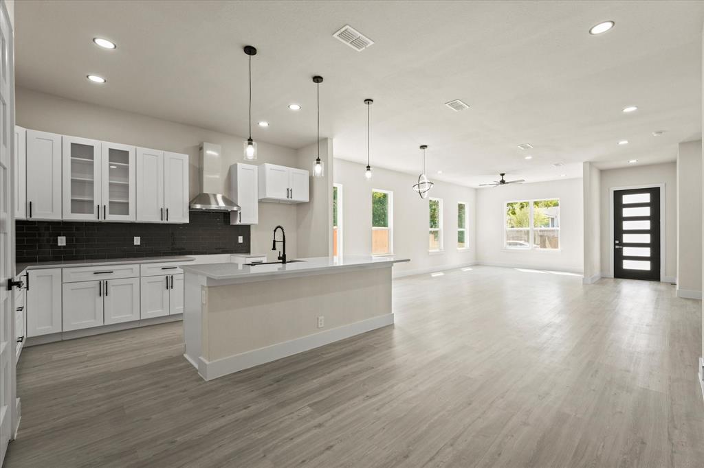 Joe A 02 Irvin - Residential