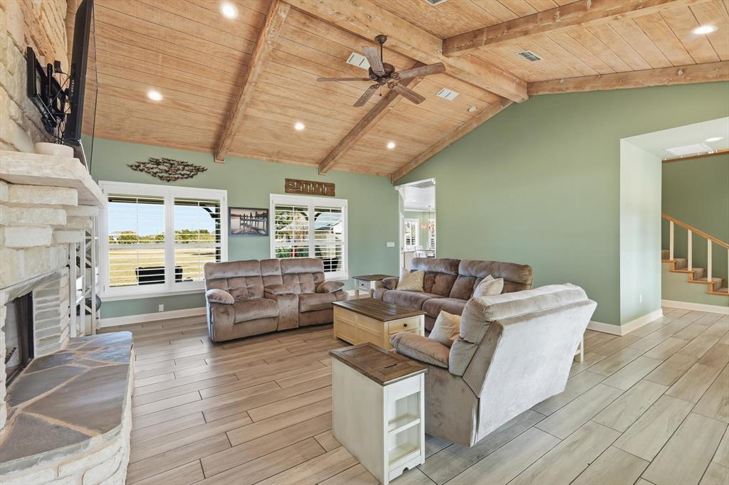 145 N Glen Abbey Circle