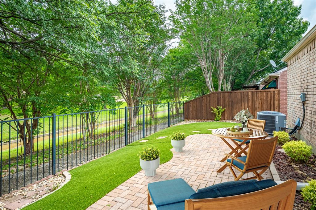4809 Ridgedale Drive