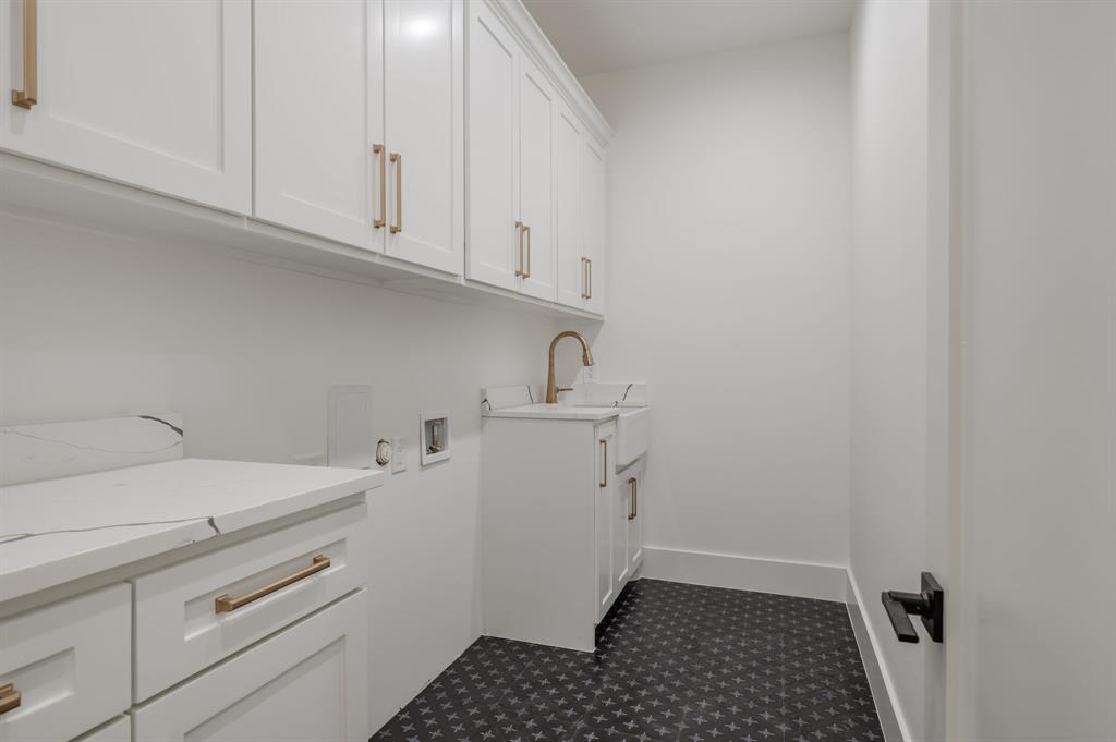 LOVERS LANE HEIGHTS - Residential