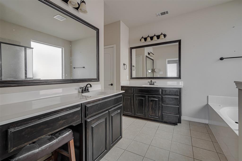 Mistletoe Hill Ph IV - Residential