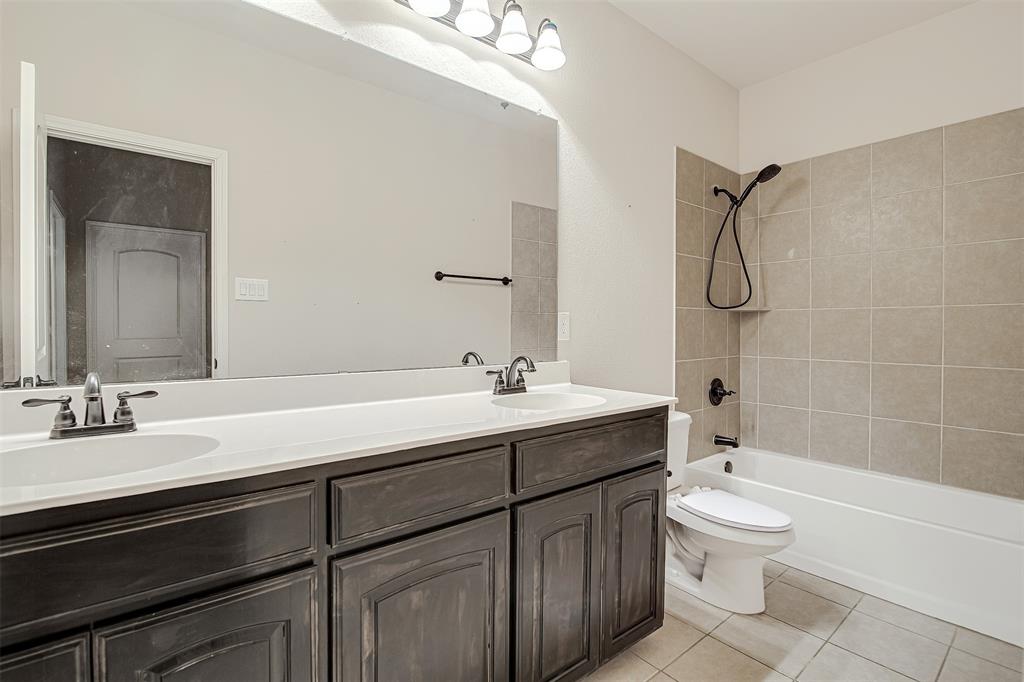 Mistletoe Hill Ph IV - Residential