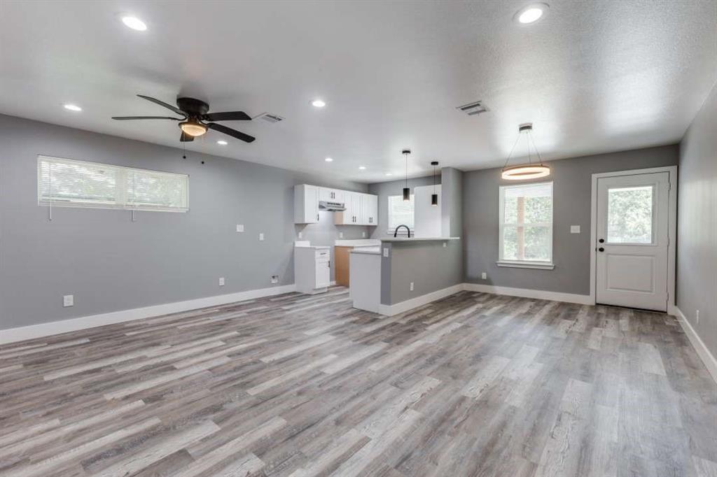 TOWN OF KLEGERG - Residential