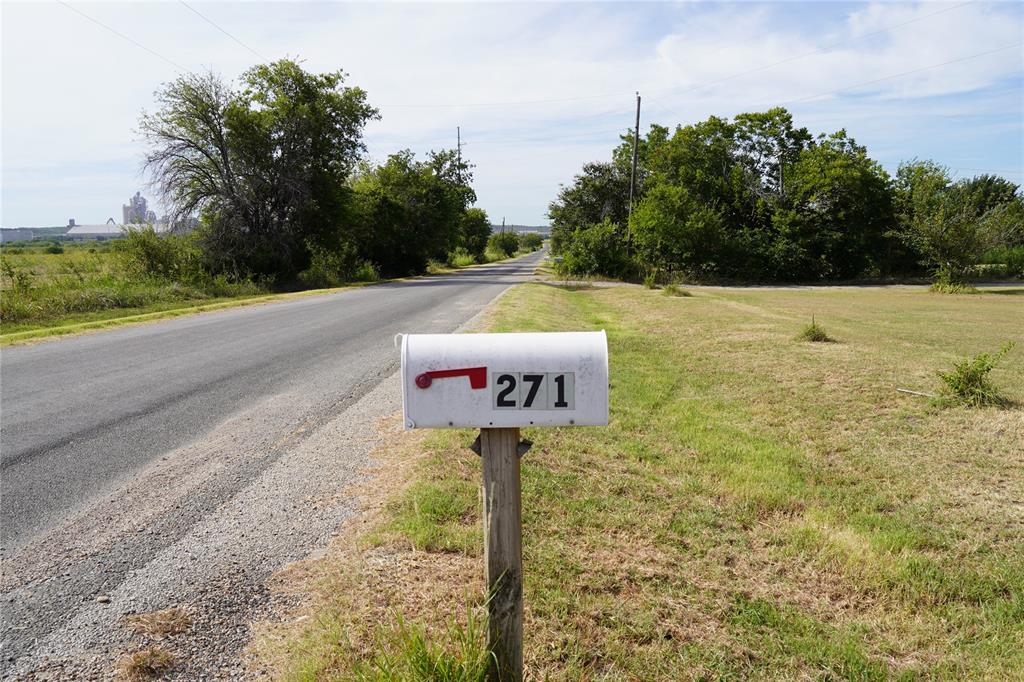 271 N Ward Road