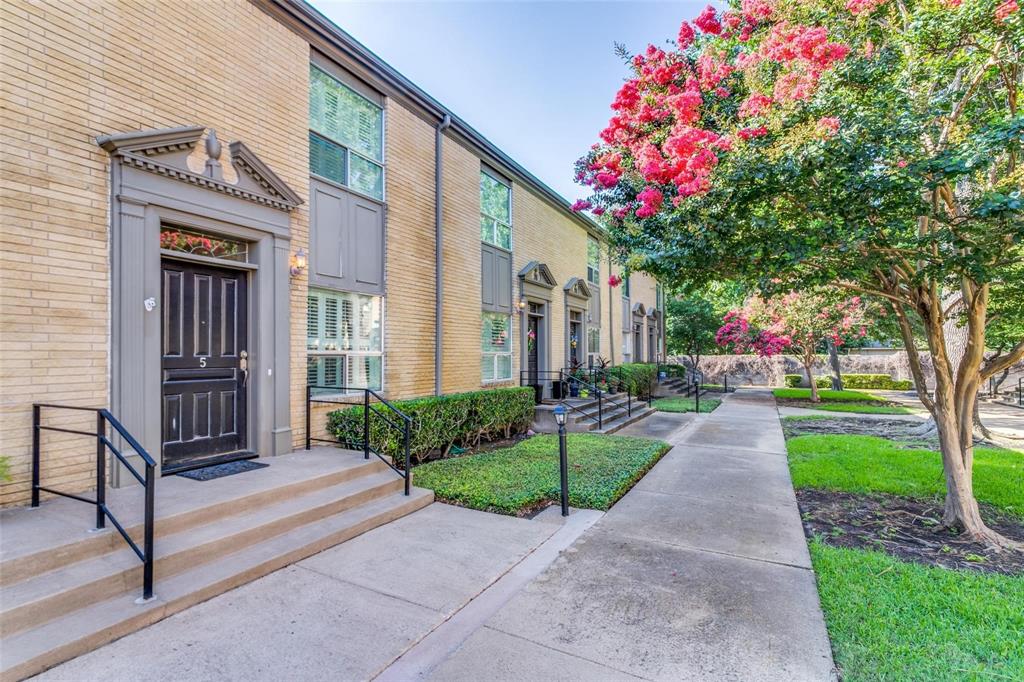 Northpark Garden Twnhms - Residential