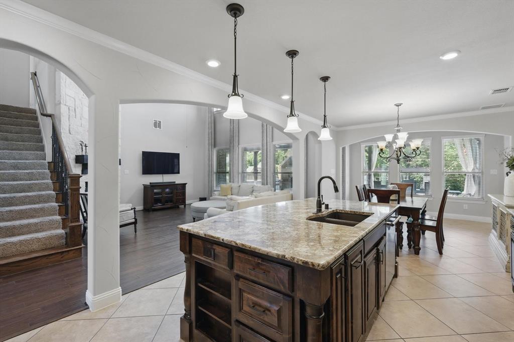 2851 MILSONS POINT Drive