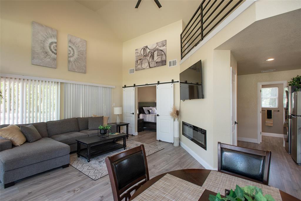 Log Cabin - Residential