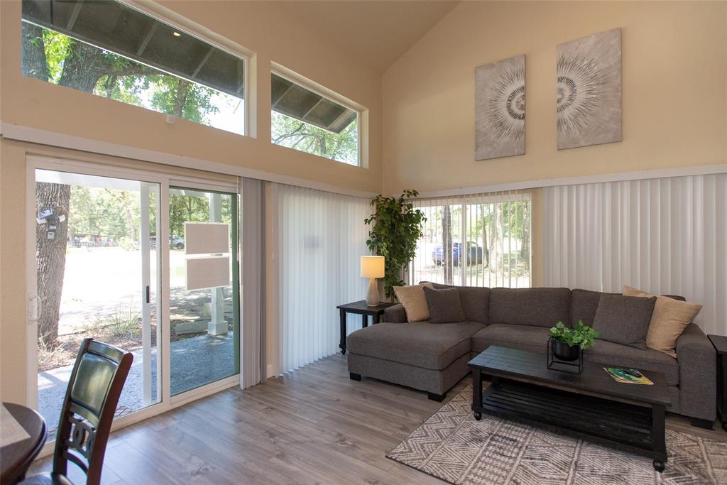 Log Cabin - Residential