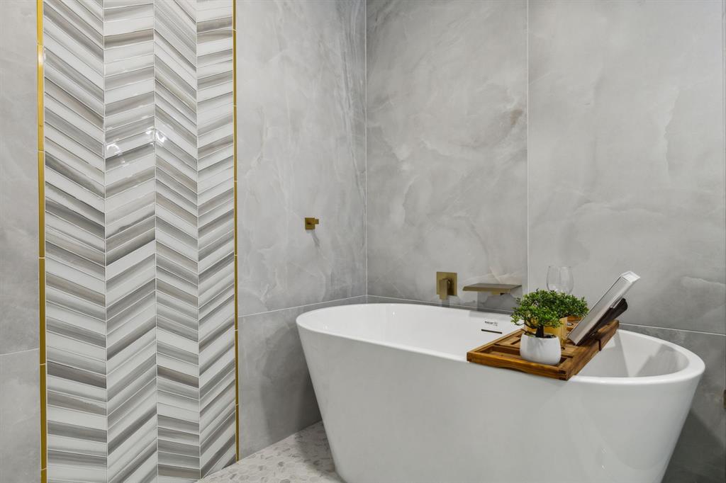 Glen Cove - Residential