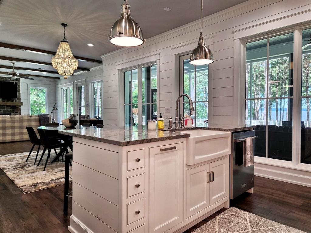 Lakeside - Residential