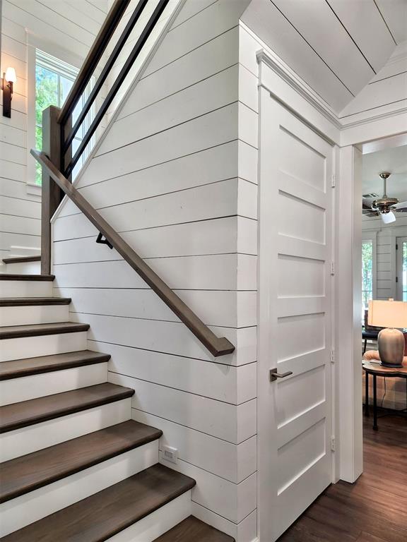 Lakeside - Residential