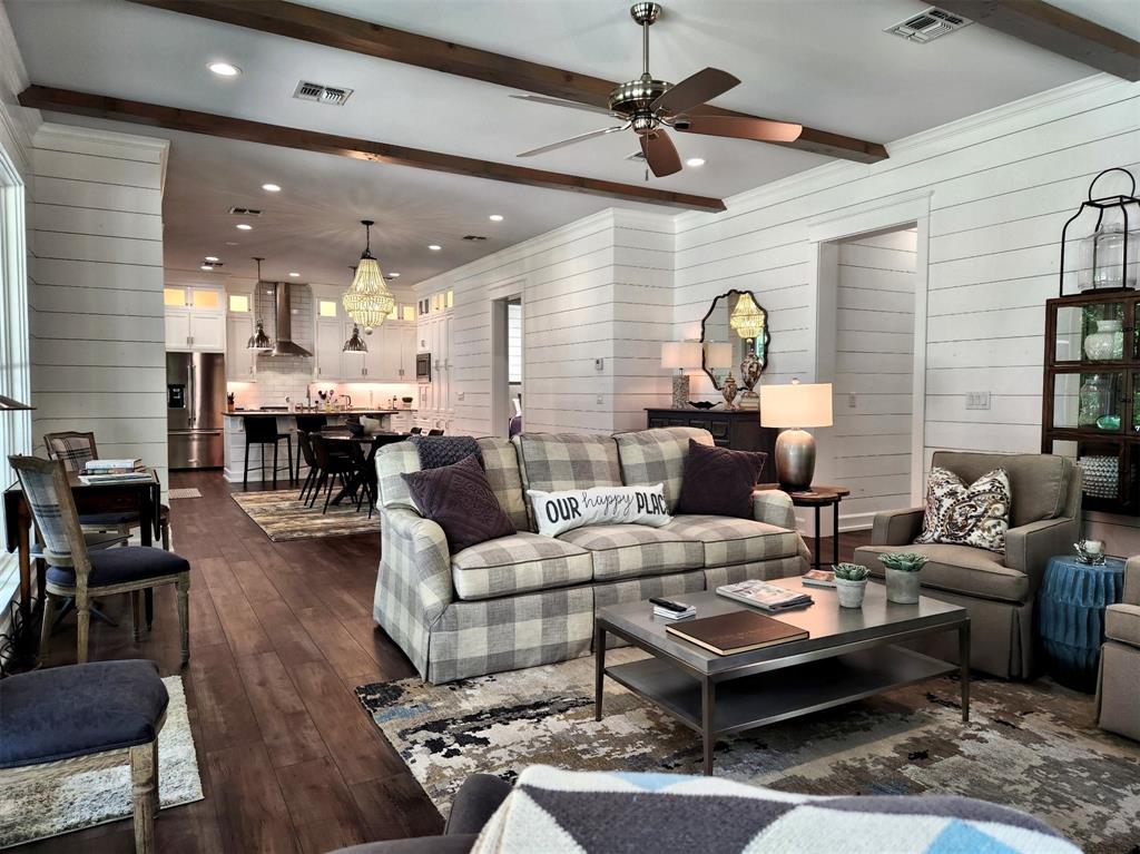 Lakeside - Residential