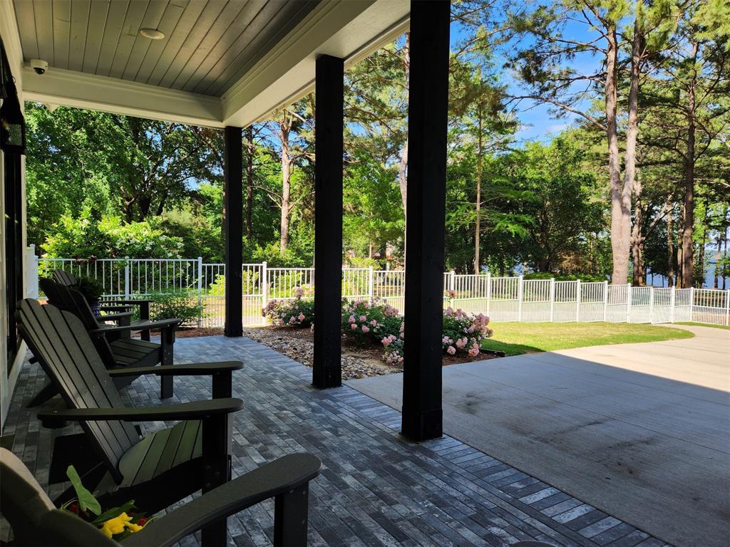 Lakeside - Residential