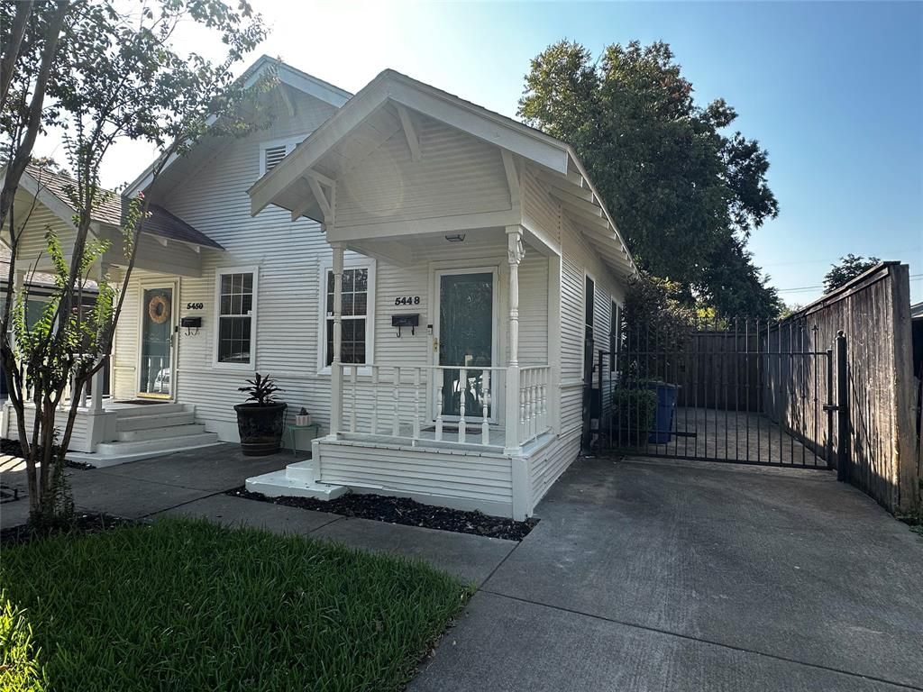 Photo of 5448 Bonita Avenue, Dallas, TX 75206 (MLS # 20631012)