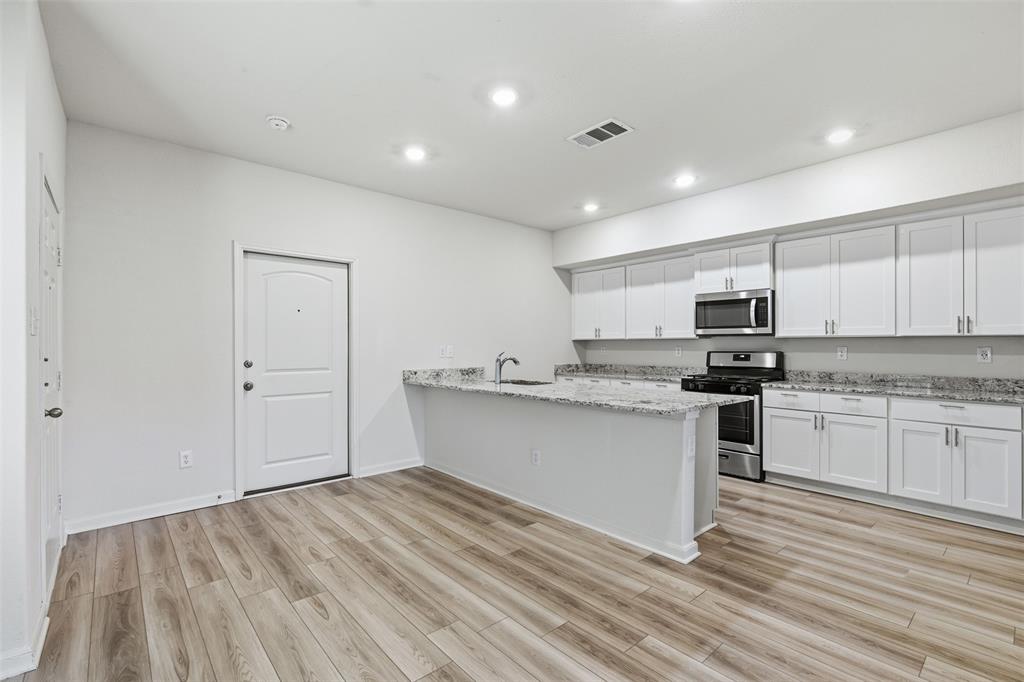 South Park Meadows - Residential Lease