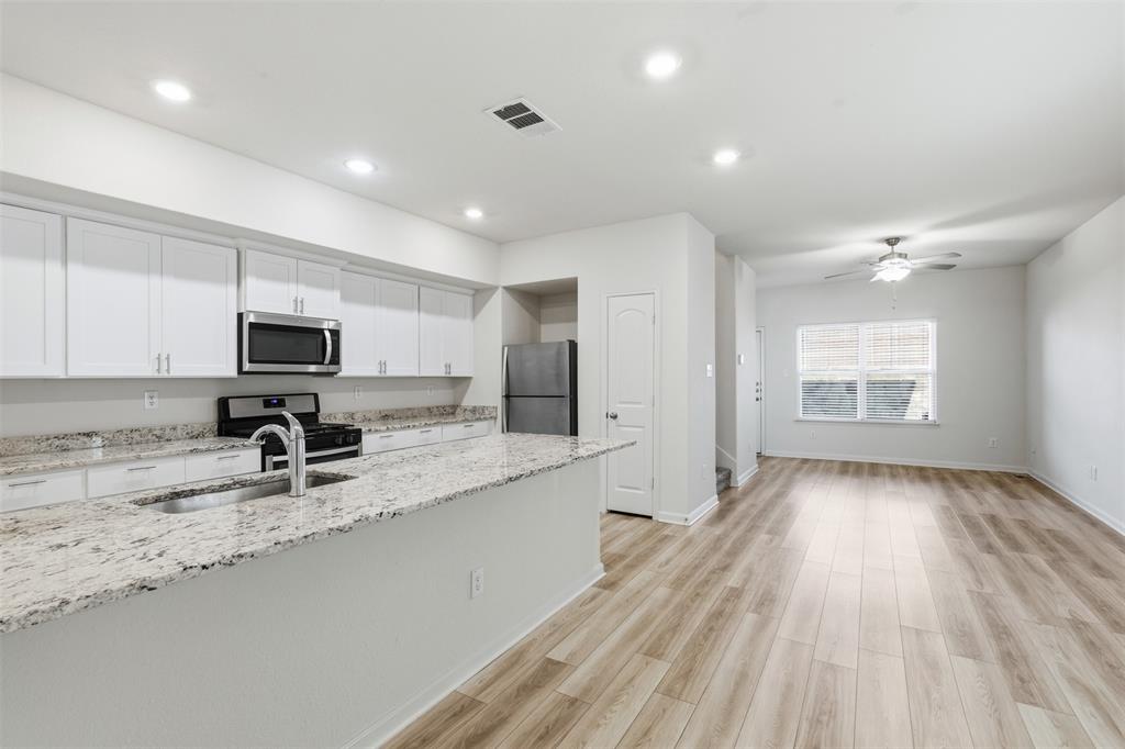 South Park Meadows - Residential Lease