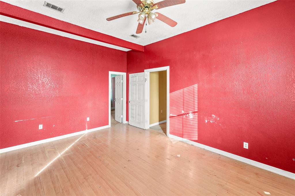 Dallas Land & Loan 02 - Residential