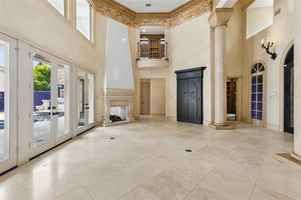 6917 Forest Glen Drive
