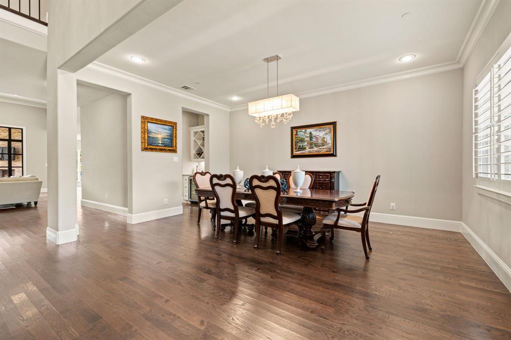 1109 Savoy Lane