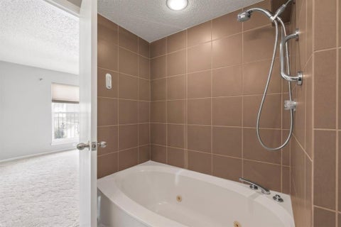Tiny photo for 12502 Burninglog Lane, Dallas, TX 75243 (MLS # 21360859)