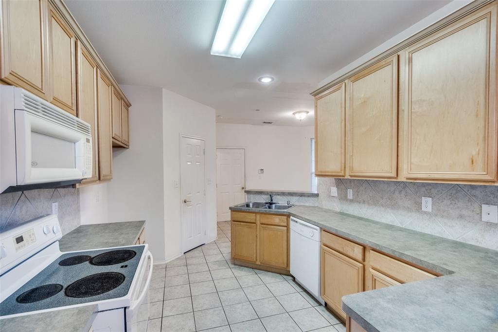 Pasquinellis Parker Estates Ph - Residential Lease