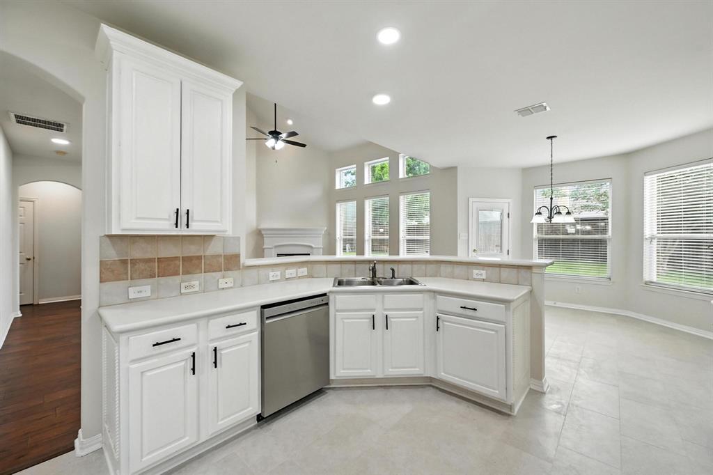 Flower Mound, Texas 75028, United States, 4 Bedrooms Bedrooms, ,3 BathroomsBathrooms,Residential,Active,168727