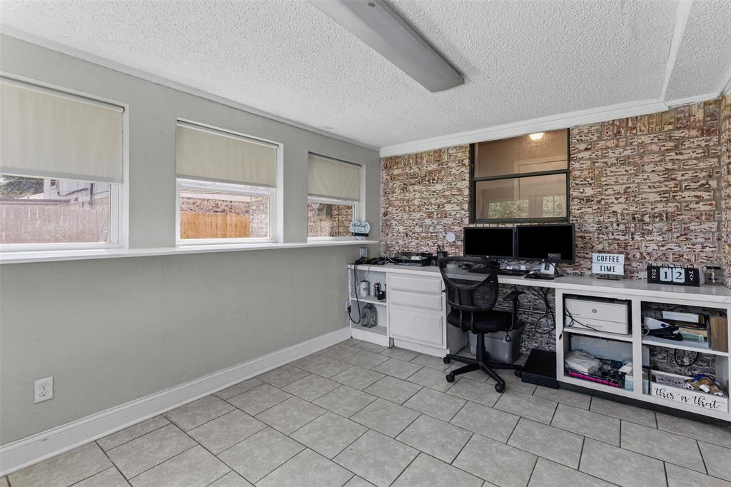 Benbrook, Texas 76126, United States, 3 Bedrooms Bedrooms, ,2 BathroomsBathrooms,Residential,Active,164751