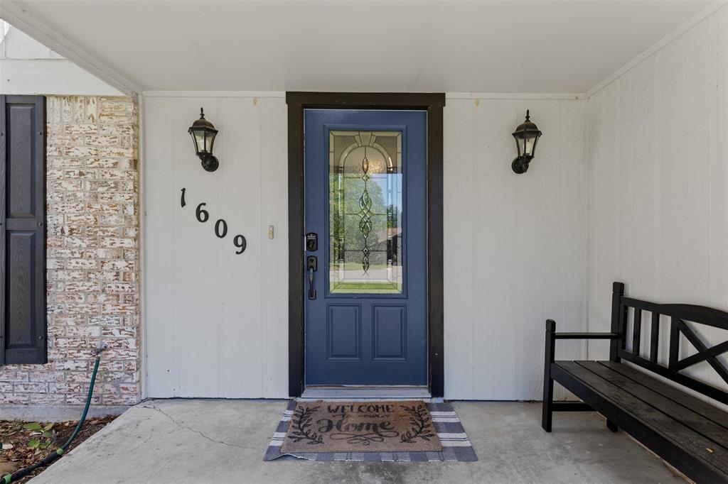 Benbrook, Texas 76126, United States, 3 Bedrooms Bedrooms, ,2 BathroomsBathrooms,Residential,Active,164751