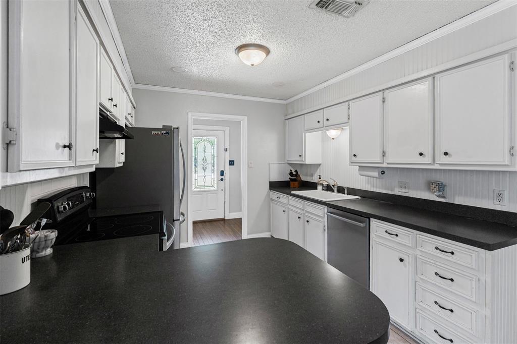 Benbrook, Texas 76126, United States, 3 Bedrooms Bedrooms, ,2 BathroomsBathrooms,Residential,Active,164751