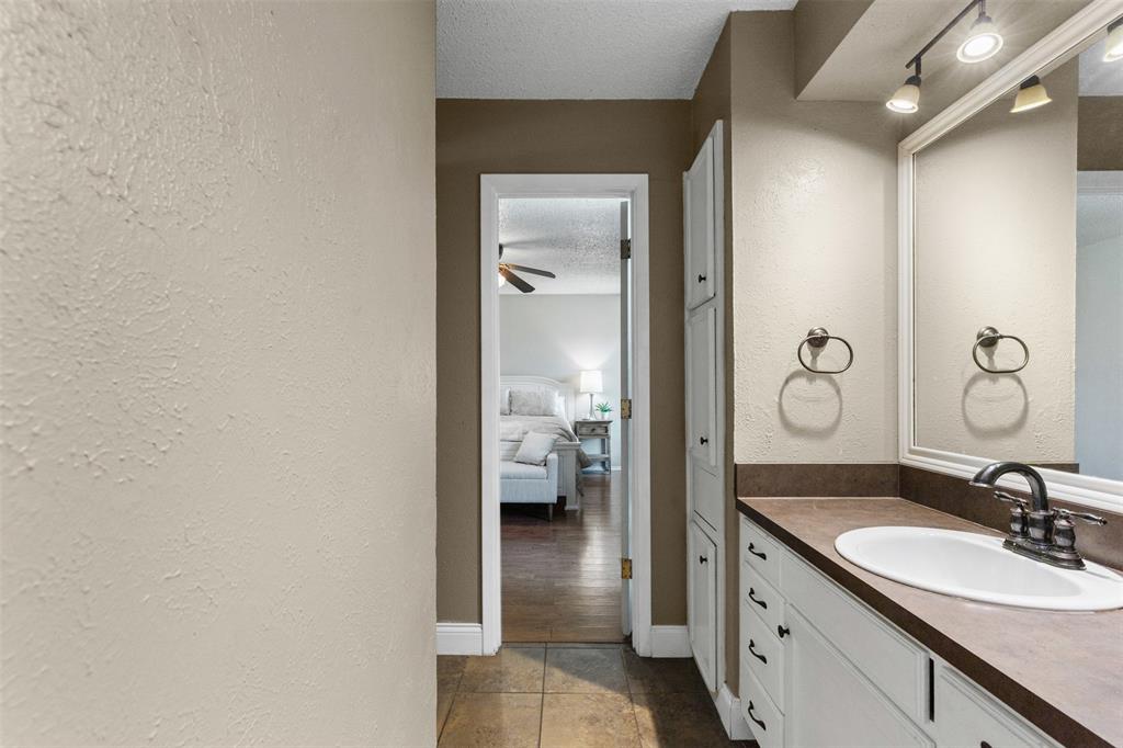 Benbrook, Texas 76126, United States, 3 Bedrooms Bedrooms, ,2 BathroomsBathrooms,Residential,Active,164751